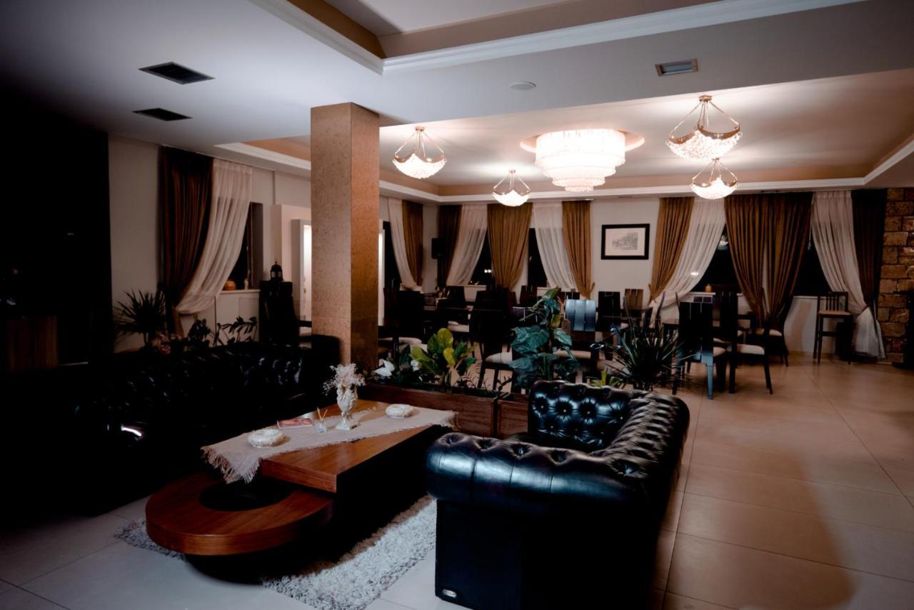 Ξενοδοχείο Melies 4*