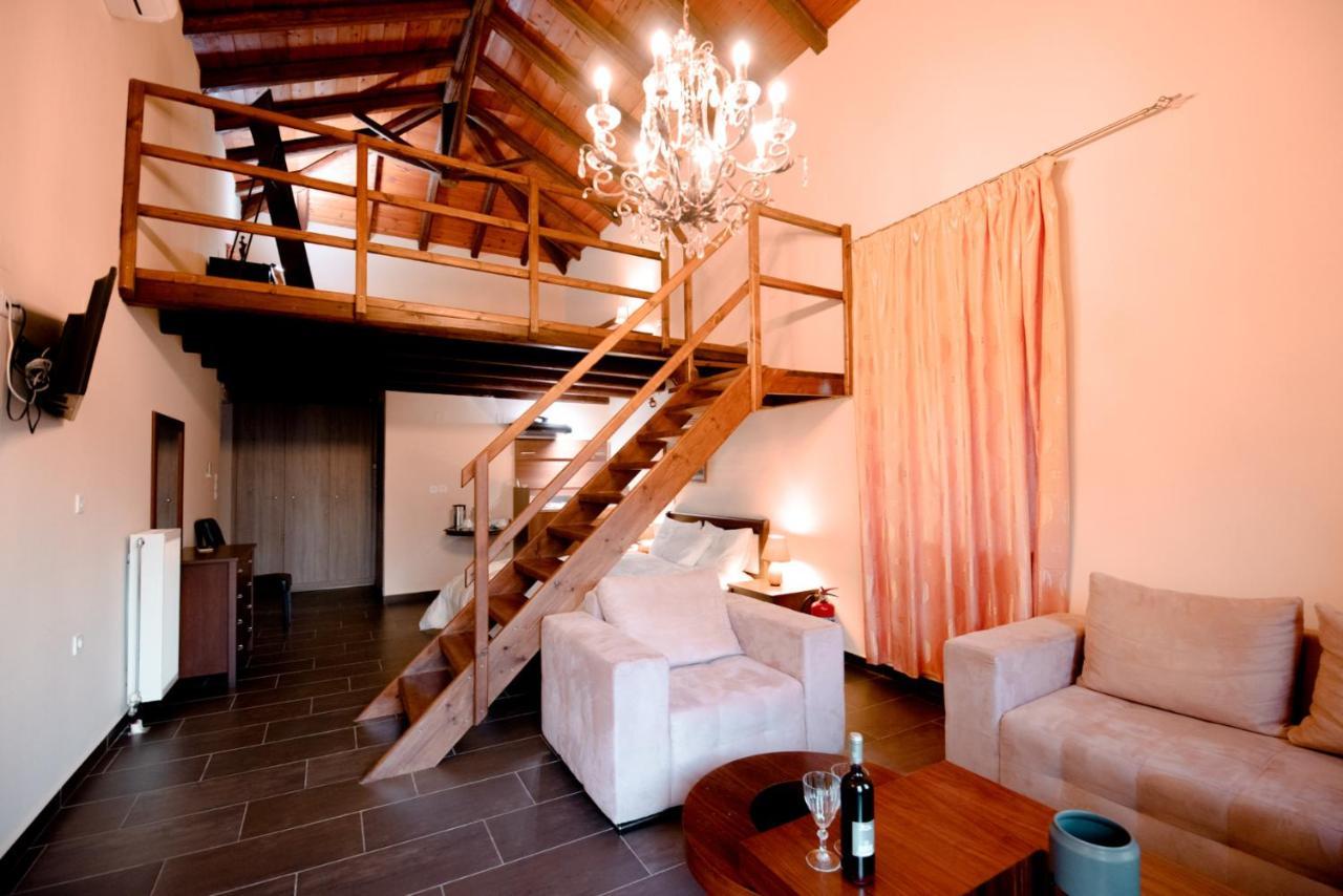 Melies Otel Kokkinorrachi